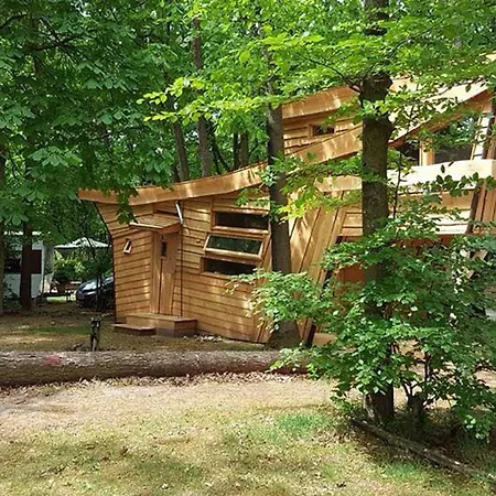 Wooden Victor De Vos I Slapen In Echte Boomhut Σπίτι διακοπών